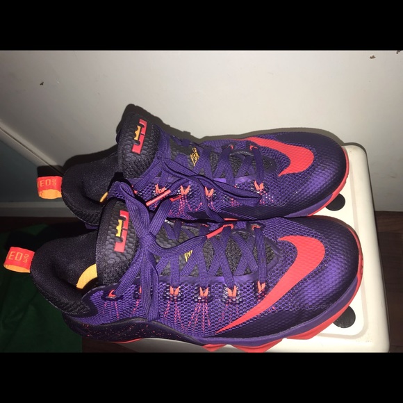 Nike Lebron 12 Lows size 10 woman very little ware - Picture 2 of 8